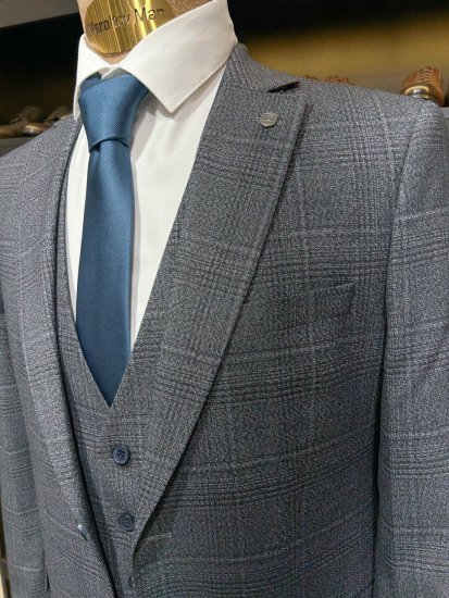 Костюм MAZALTOVMAN 3-ка Серый в клетку